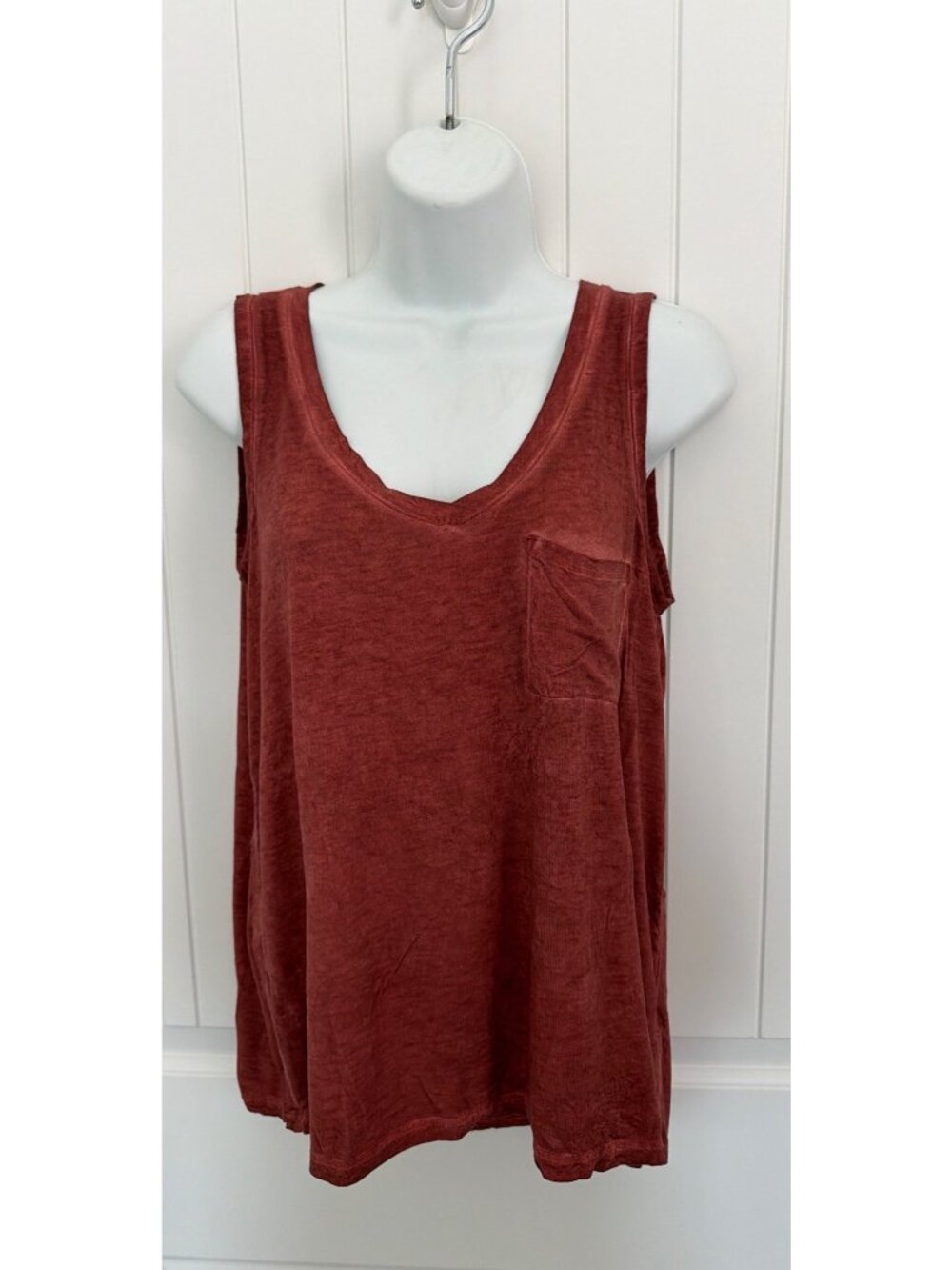Jane & Delancey Garment Dye Pocket Tank Burnt Red Size Small, NWT